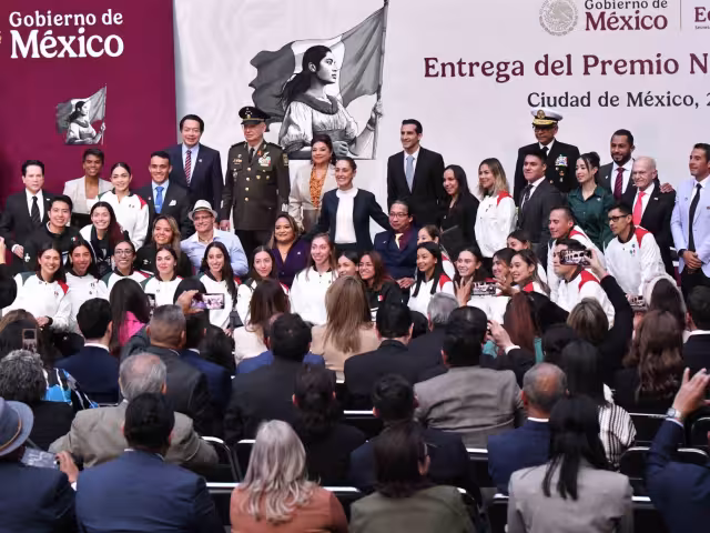 Durante la ceremonia de entrega del PND