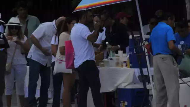 Una de las causas es el consumo de alimentos de puestos ambulantes