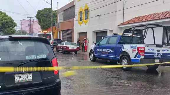 Una persona de la tercera edad falleció dentro de un taxi en la colonia Tecolutla mientras se dirigía al IMSS Una persona de la tercera edad falleció dentro de un taxi en la colonia Tecolutla mientras se dirigía al IMSS
