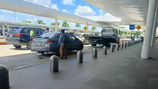 Sorprenden a Uber brindando servicio dentro del Aeropuerto de Mérida: Esto es lo que pagaría de multa  