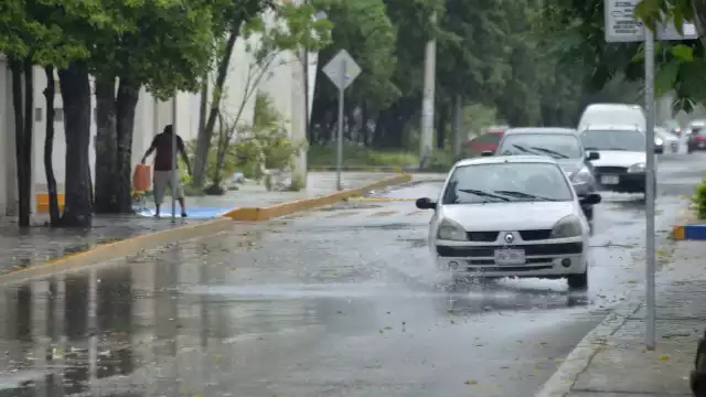 Las calles han reportado encharcamientos en distintos puntos de la ciudad