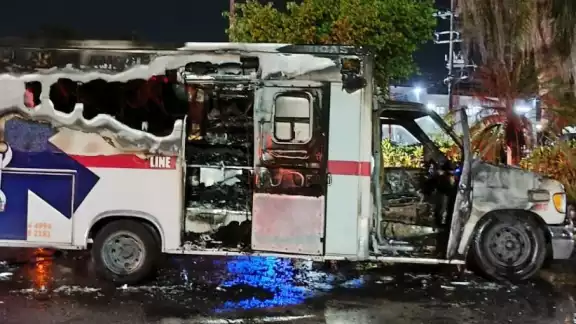 Así luce la ambulancia después del incidente en Cancún