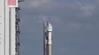 Primera misión tripulada de Boeing llega a la Estación Espacial Internacional