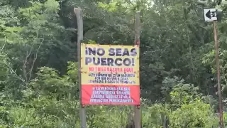 “¡No seas puerco!”: Vecinos de Champotón colocan letrero contra tiradero de basura