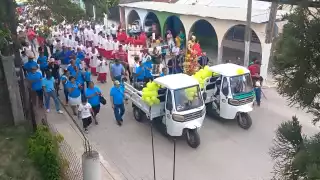 Fe une a Tabasco y Campeche: Procesión del Señor de la Salud visita a San Joaquín en Palizada