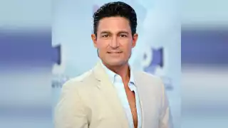 Filtran foto de Fernando Colunga en su regreso a la tv, mostrando por qué sigue siendo un galán