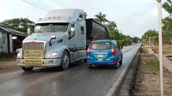 El bloqueo afectó a los conductores debido a la cantidad de horas que la carretera estuvo cerrada El bloqueo afectó a los conductores debido a la cantidad de horas que la carretera estuvo cerrada