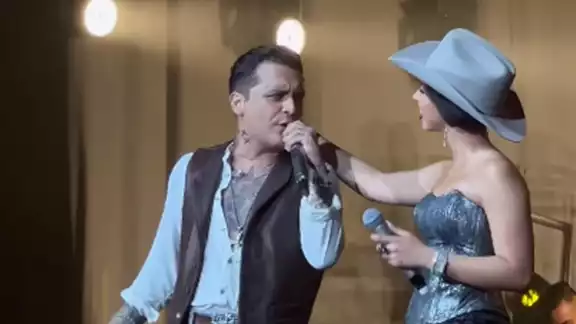 Christian Nodal se defiende de las críticas tras boda con Ángela Aguilar Christian Nodal se defiende de las críticas tras boda con Ángela Aguilar
