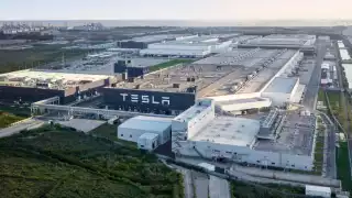 Nuevo León reafirma compromiso con Tesla ante la  pausa en la construcción de la planta 