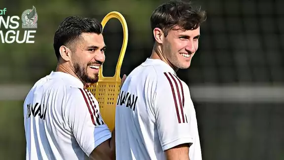 Martín y Giménez juegan para el América y Feyenoord, respectivamente Martín y Giménez juegan para el América y Feyenoord, respectivamente