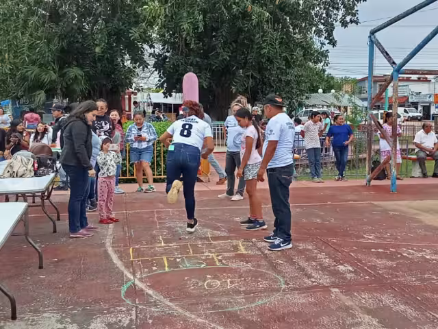 En el evento se habló sobre el poco interés de los jóvenes de aprender maya y en su lugar idiomas extranjeros
