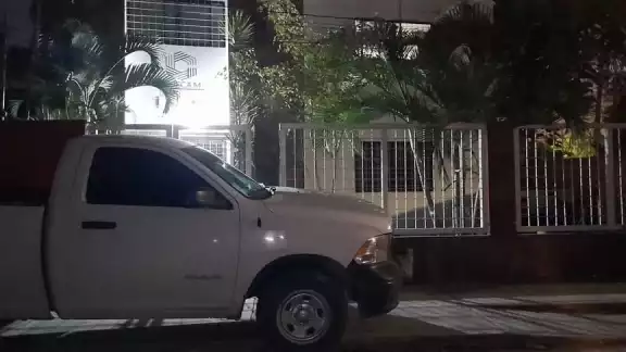 Una mujer en Manuel Crescencio Rejón, Calakmul, encontró a su pareja sin vida. Una mujer en Manuel Crescencio Rejón, Calakmul, encontró a su pareja sin vida.