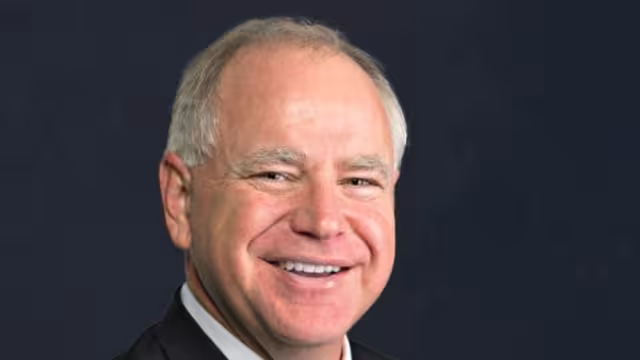 Tim Walz, gobernador de Minesota, fue elegido como compañero de fórmula de Kamala Harris para la Vicepresidencia
