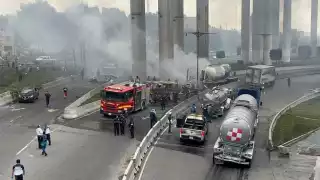 Videos muestran el terrible momento de la explosión de una pipa en el Puente de la Concordia, Iztapalapa