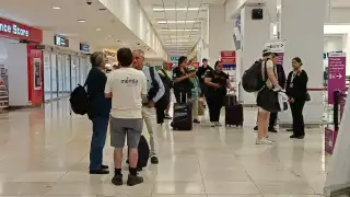 Aeropuerto de Mérida: Por segundo día consecutivo el vuelo a Houston se atrasa más de dos horas