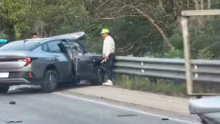 Aparatoso accidente moviliza a CAPUFE y sector salud