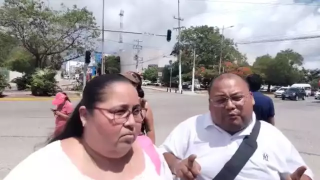 Con marcha, exigen abasto de medicamentos y tratamiento para combatir el cáncer en Cancún; señalaron que en lo que va de agosto van seis menores muertos