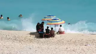 Frente Frío 22: Regresa el calor y siguen las lluvias en Quintana Roo 