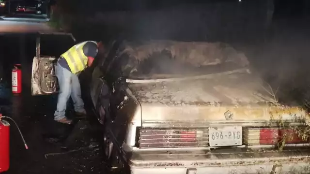 El coche quedó en ceniza