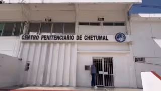 El personal del centro penitenciario lo trasladó de urgencia al Hospital General de la ciudad cerca de las diez de la noche; sin embargo, al momento de su arribo, el hombre ya no contaba con signos vitales