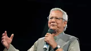 Muhammad Yunus, Nobel de la Paz, liderará gobierno interino en Bangladesh