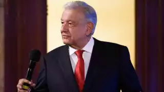 Presidente López Obrador y Claudia Sheinbaum se reunirán con padres de los 43 de Ayotzinapa y no se cerrará el caso