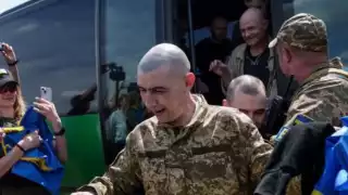 Ucrania y Rusia intercambian 180 prisioneros de guerra con mediación de Emiratos Árabes Unidos