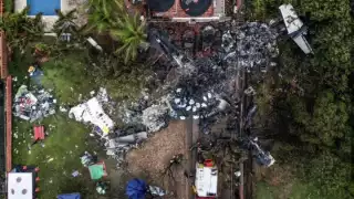 Identifican a las primeras víctimas del accidente aéreo en Sao Paulo: continúan labores de rescate