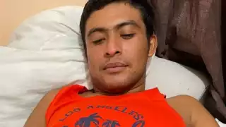 Asegura que la compañía se niega a cubrir los gastos médicos, ya que perdió sus documentos durante el accidente