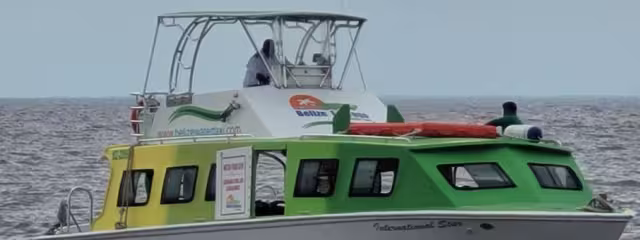 ¿Cuál es la ruta del servicio de taxis acuáticos en Chetumal?