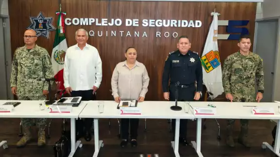 La información se dio a conocer en una conferencia de prensa. La información se dio a conocer en una conferencia de prensa.
