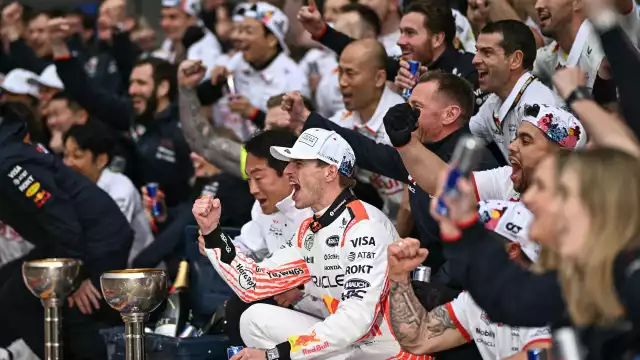 Max Verstappen se lleva el GP de Japón