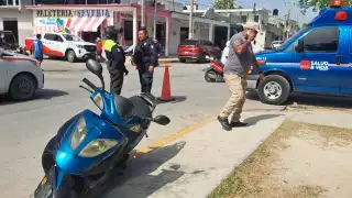 Mujer sufre fractura tras ser atropellada por una unidad de Protección Civil en Tulum