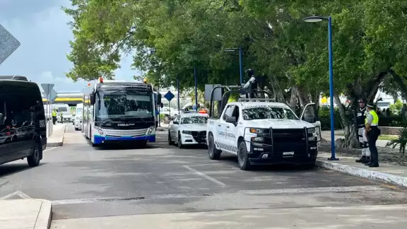 Operadores llegaron hasta la base de la corporación federal para manifestarse, por lo que fueron atendidos rápidamente Operadores llegaron hasta la base de la corporación federal para manifestarse, por lo que fueron atendidos rápidamente