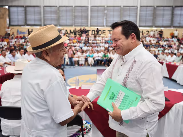 Huacho' Díaz Mena inicia trabajos de la Comisión Regional