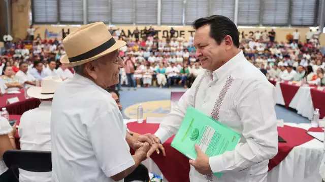 Huacho' Díaz Mena inicia trabajos de la Comisión Regional