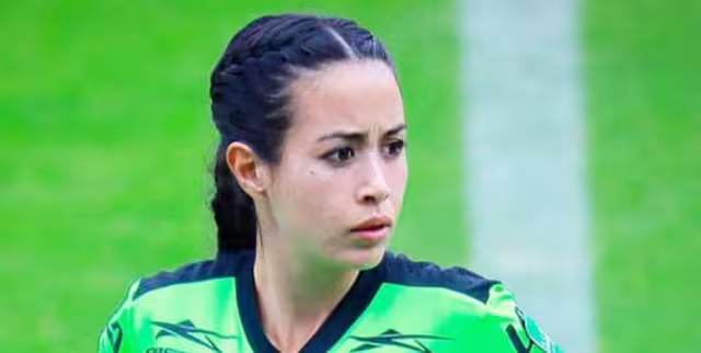 Katia Itzel García, árbitra de la Liga MX que debutó en París 2024