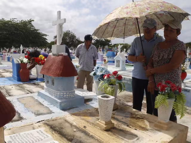 Se prevé un gran número de asistentes a los cementerios de Mérida este fin de semana 