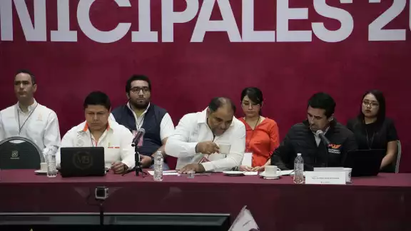 La comparecencia estaba programada para las nueve de la mañana