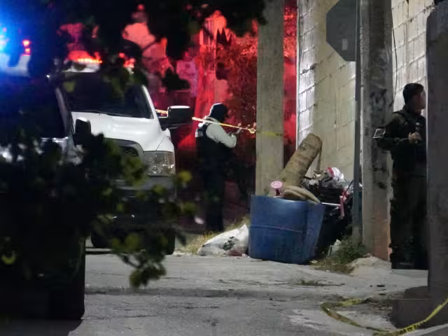 Dos personas fueron ejecutadas en Champotón, mientras un operativo en la capital generó temor entre los vecinos