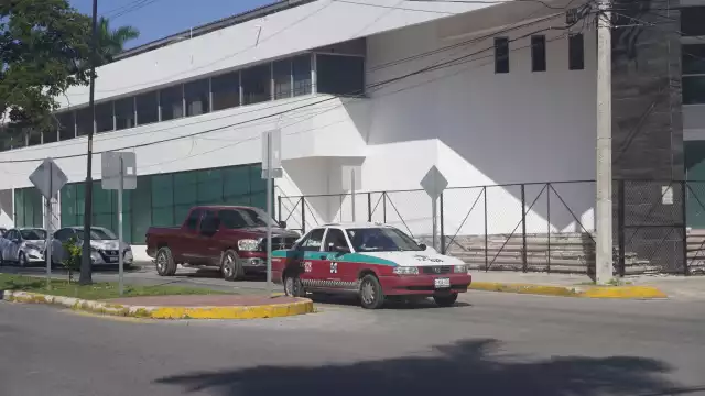 Aproximadamente 700 pesos cuesta un taxi a Edzná