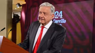 Presidente López Obrador garantiza pago justo a ejidatarios que bloquean autopista México-Puebla