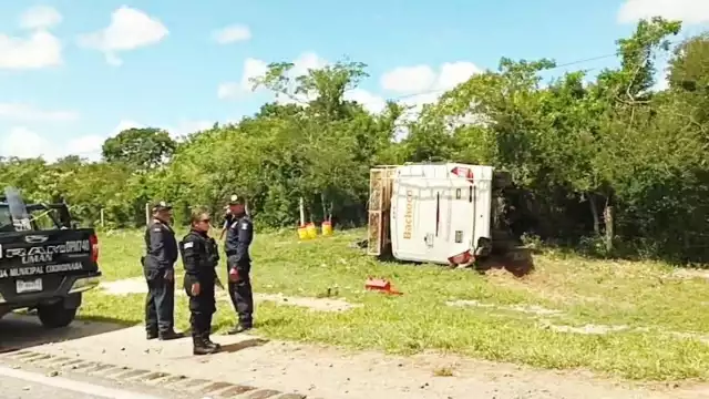 De acuerdo con reportes, tres personas lesionadas fueron atendidas por paramédicos
