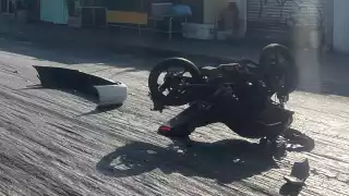 Accidente entre motociclista y taxista deja una persona grave y otra sin vida en Cancún  