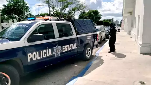 Pese a que el docente intentó darse a la fuga, luego de ser descubierto por una madre, fue asegurado y recluido en la cárceL