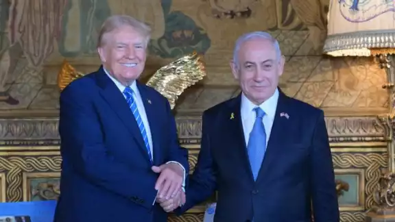 Donald Trump recibió en su residencia vacacional de Mar-a-Lago, Florida, al primer ministro israeli, Benjamin Netanyahu