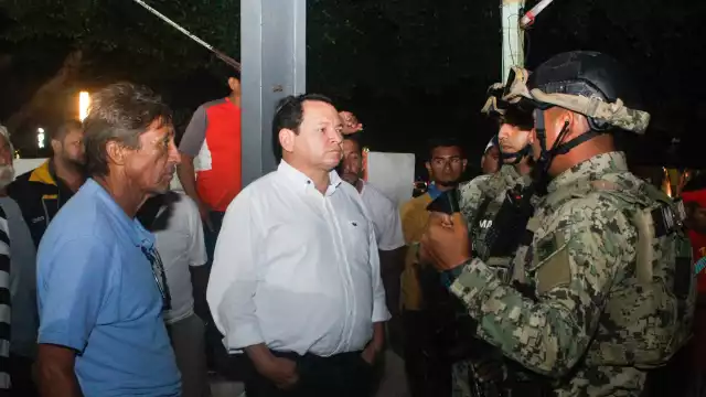 El gobernador Joaquín Díaz Mena llegó a Dzilam de Bravo y anunció que el huracán Milton alcanzará su punto crítico alrededor de las 22:00 horas