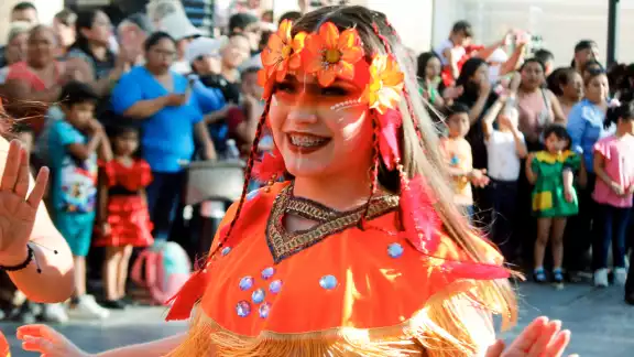 En medio de un ambiente de fiesta y alegría se realizó el desfile infantil del Carnaval de Mérida