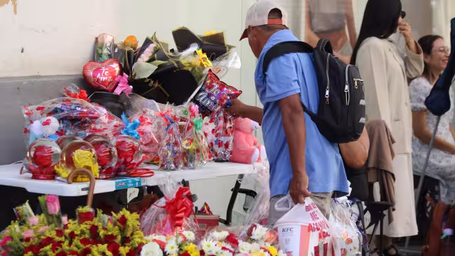 Los yucatecos aprovechan la quincena y compran regalos para sus parejas este 14 de febrero