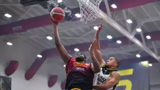 Fuerza Regia empata la serie de playoffs de la LNBP a un juego por bando